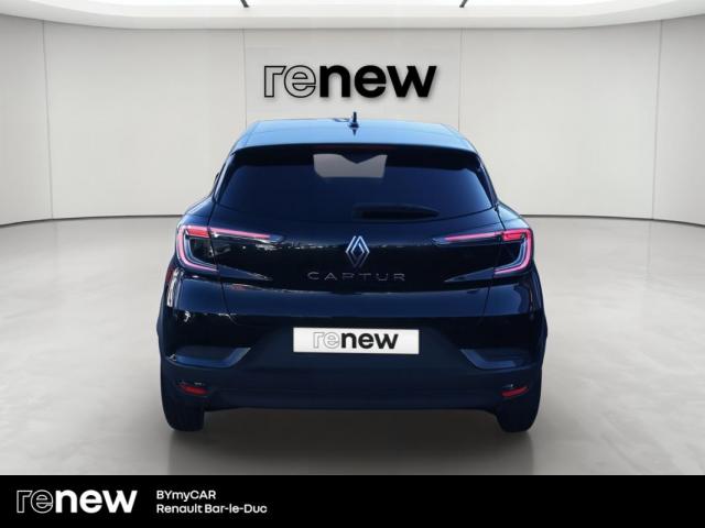 Renault Captur image 2