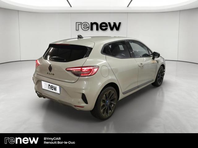 Renault Clio image 1