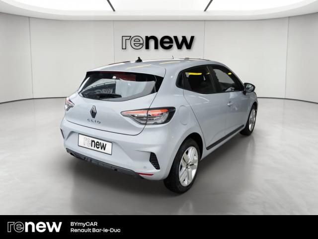 Renault Clio image 9