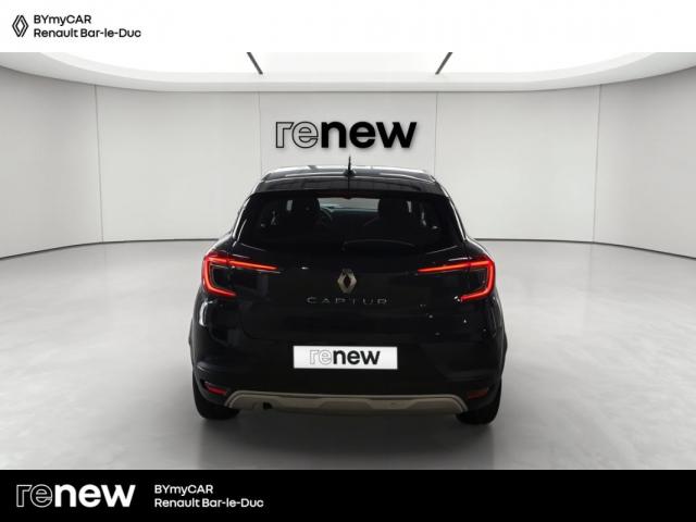 Renault Captur image 2