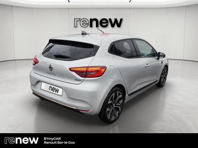 Renault Clio image 2