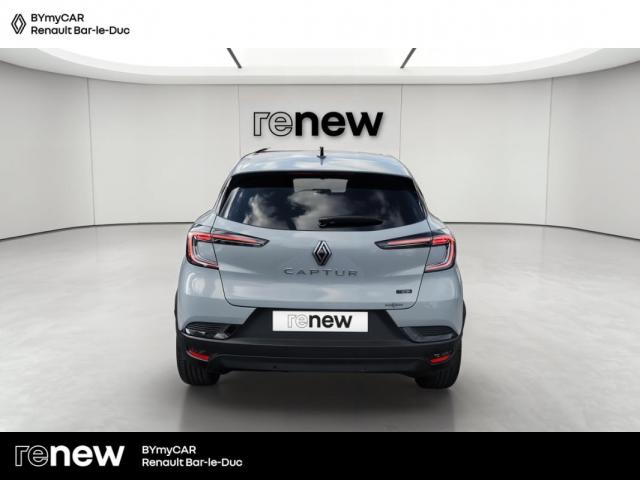 Renault Captur image 2