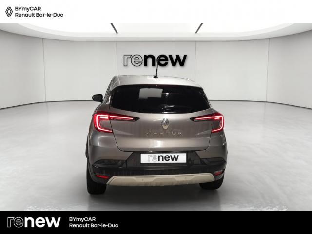 Renault Captur image 2