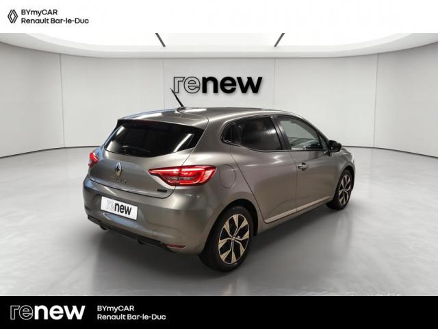 Renault Clio image 9