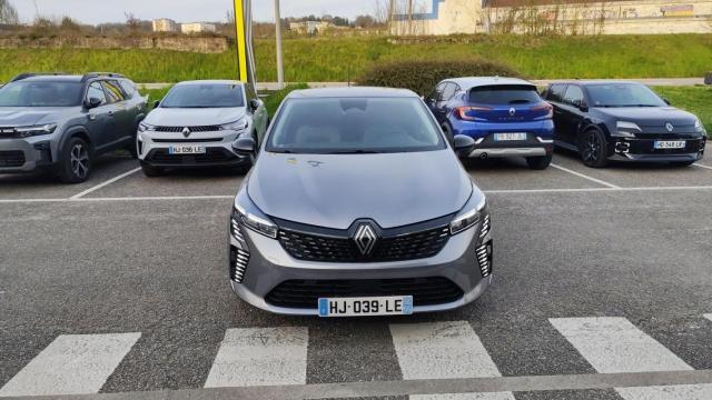Renault Clio image 2
