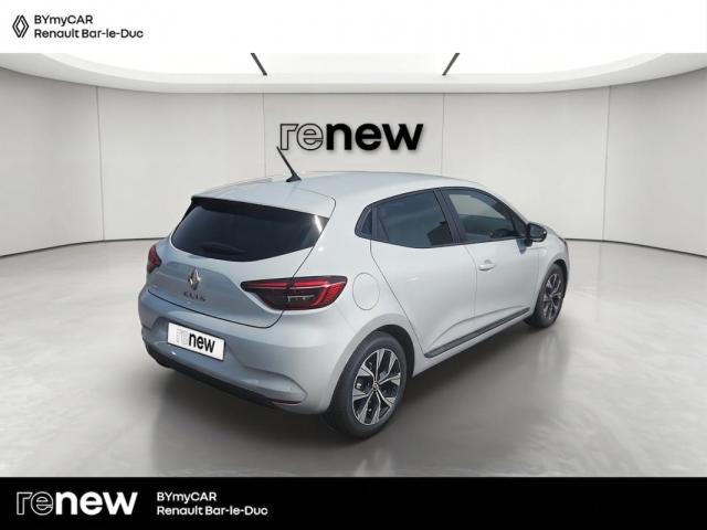 Renault Clio image 9
