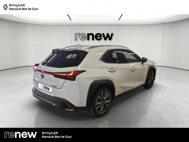 Lexus Ux image 1