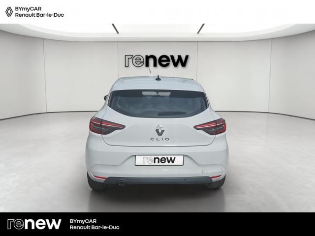 Renault Clio image 9