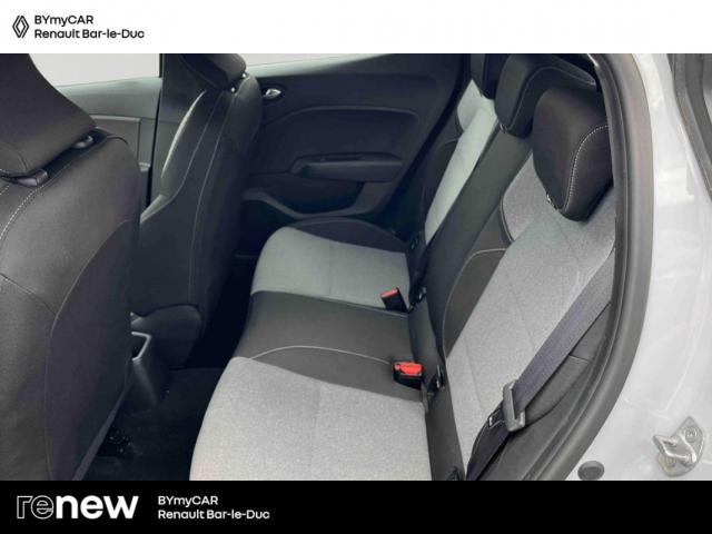 Renault Clio image 2