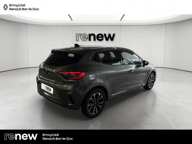 Renault Clio image 2