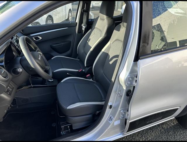 Dacia Spring image 1