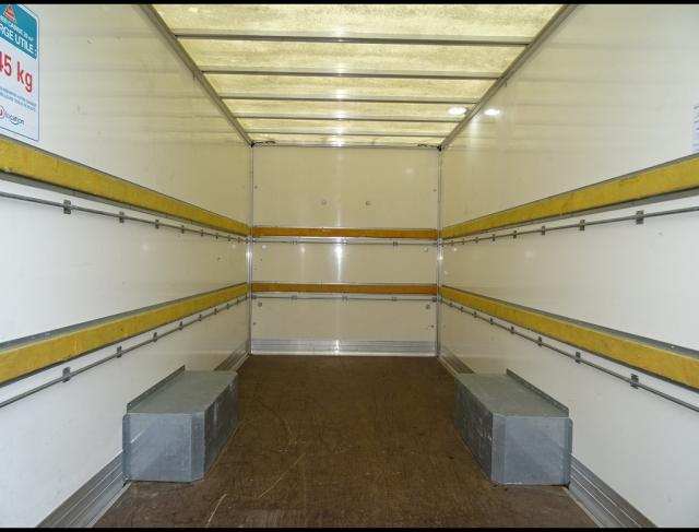 Renault Master image 8