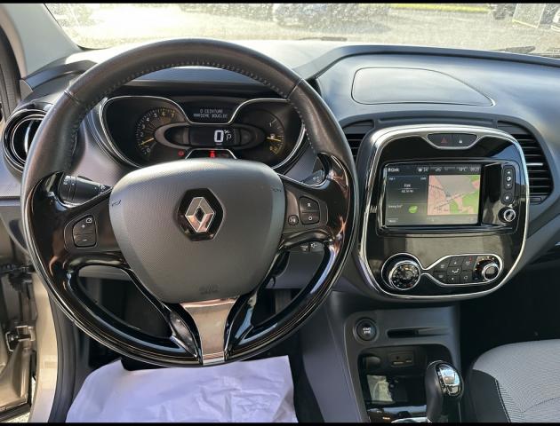 Renault Captur image 2