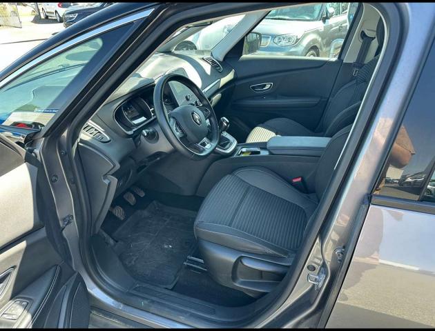 Renault Scénic image 3