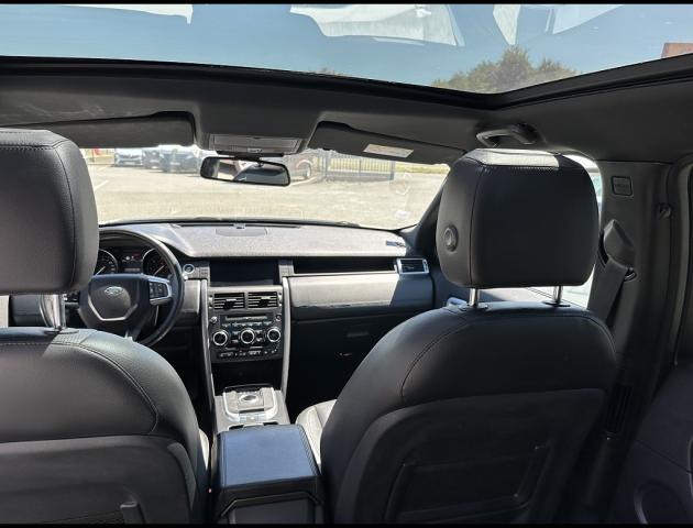 Land Rover Discovery Sport image 3