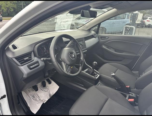 Renault Clio image 2