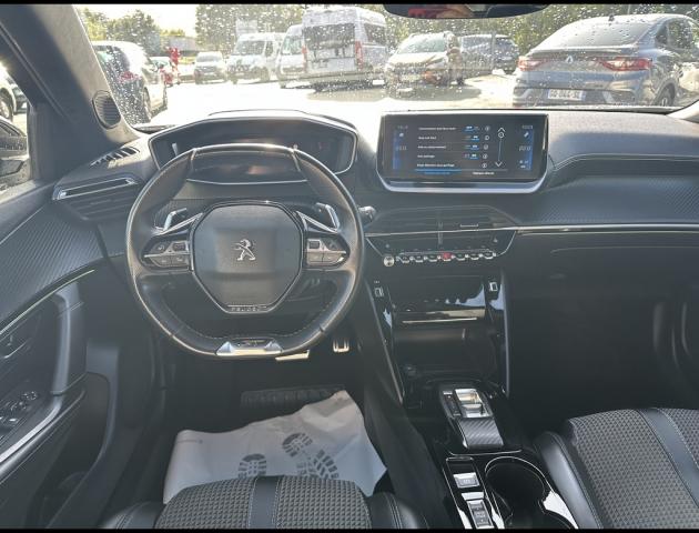 Peugeot 2008 image 1