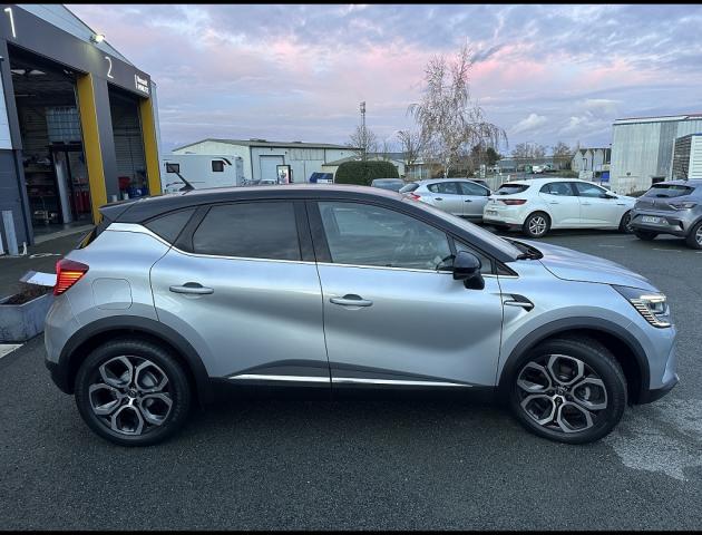 Renault Captur image 1