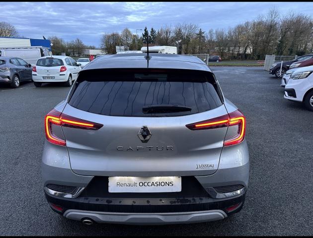 Renault Captur image 2