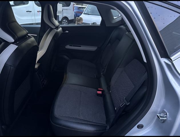 Renault Captur image 8