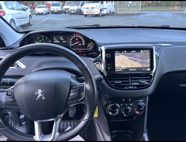 Peugeot 2008 image 4