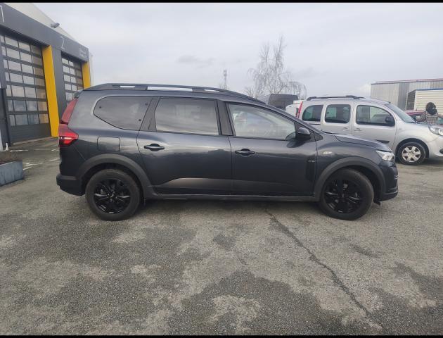 Dacia Jogger image 1