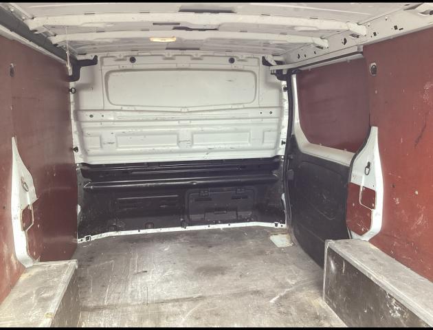 Renault Trafic image 2