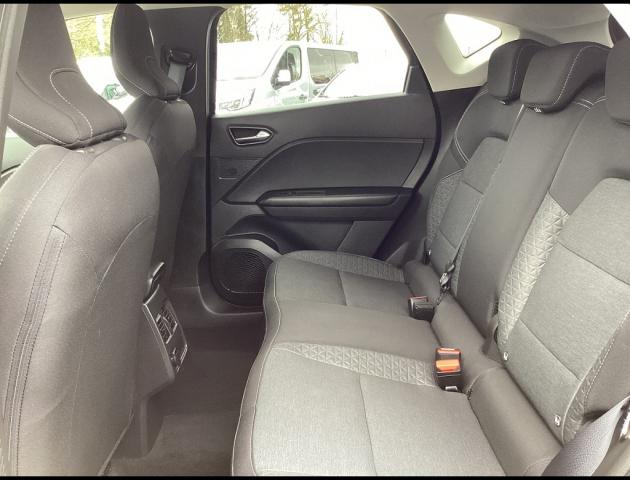 Renault Captur image 2