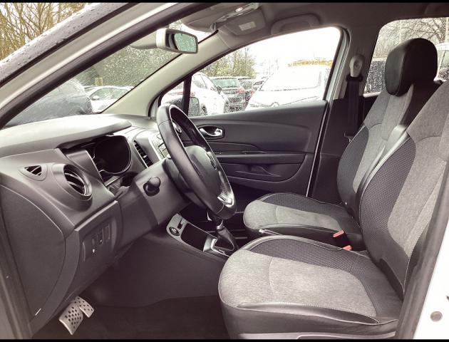 Renault Captur image 9
