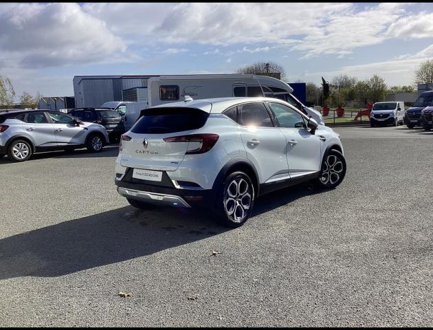 Renault Captur image 2
