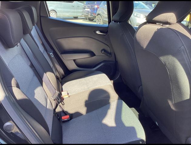 Renault Clio image 6