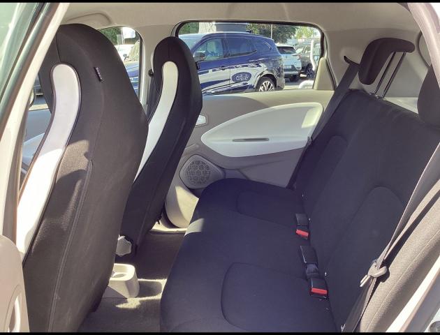 Renault Zoe image 8