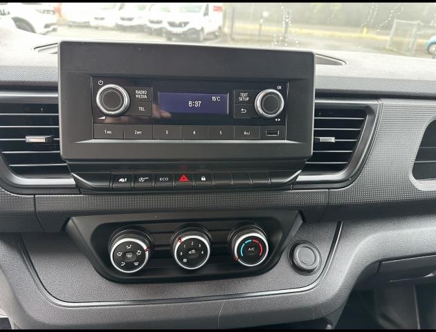 Renault Trafic image 4