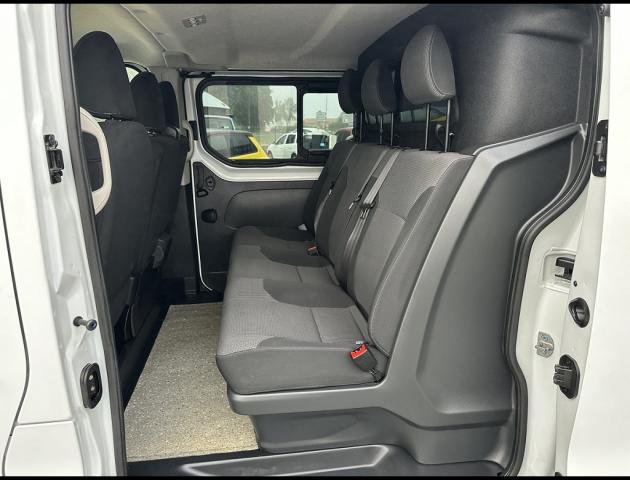 Renault Trafic image 2