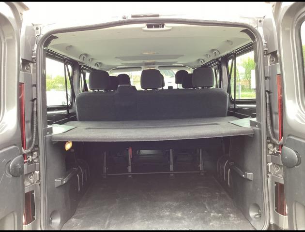 Renault Trafic image 2