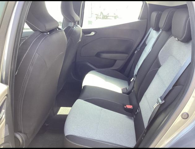 Renault Clio image 9