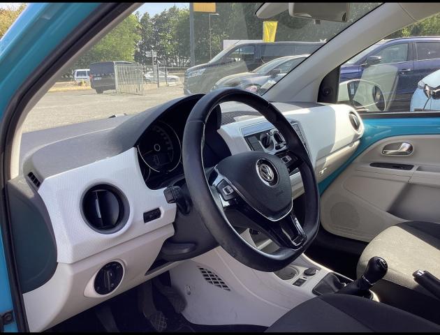 Volkswagen Up! image 8