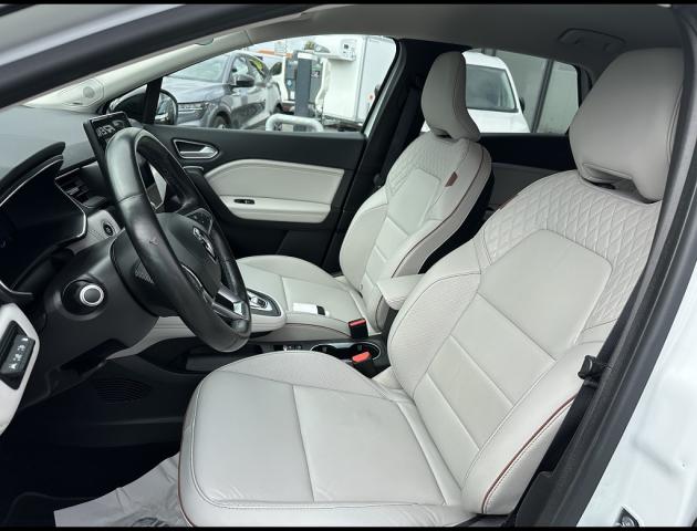 Renault Captur image 8