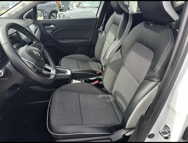 Renault Captur image 1