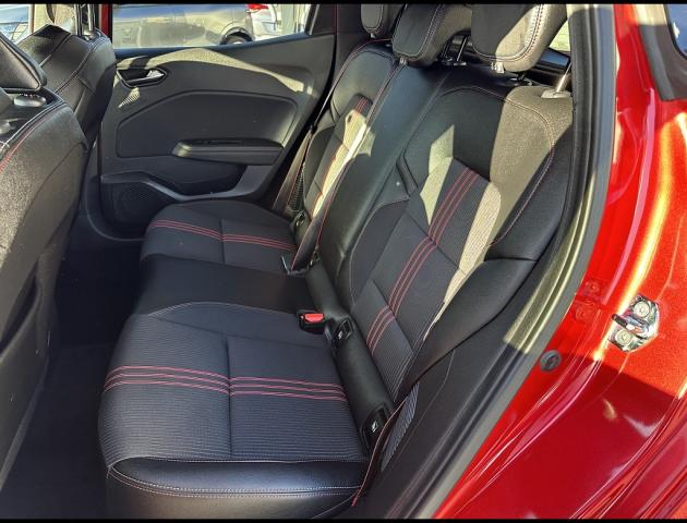 Renault Clio image 8