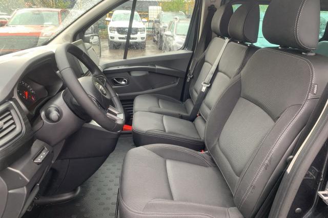 Nissan Primastar image 8