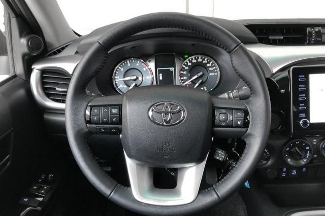 Hilux image 8