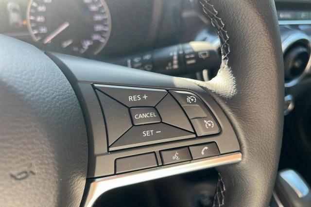 Nissan Juke image 4