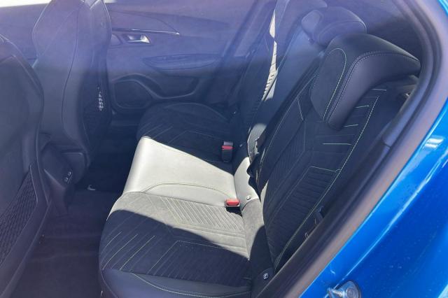 Peugeot 2008 image 9