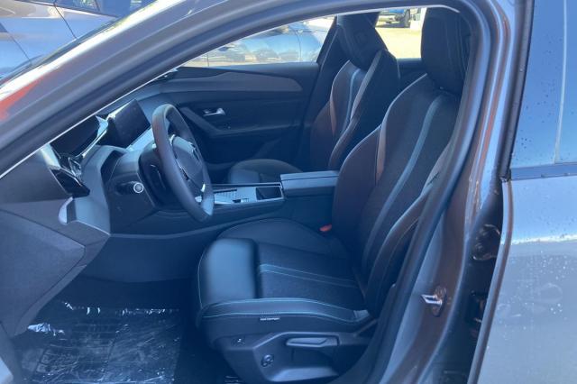 Peugeot 308 image 9