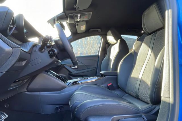 Peugeot 208 image 2