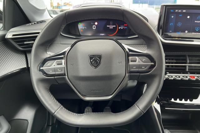 Peugeot 208 image 1
