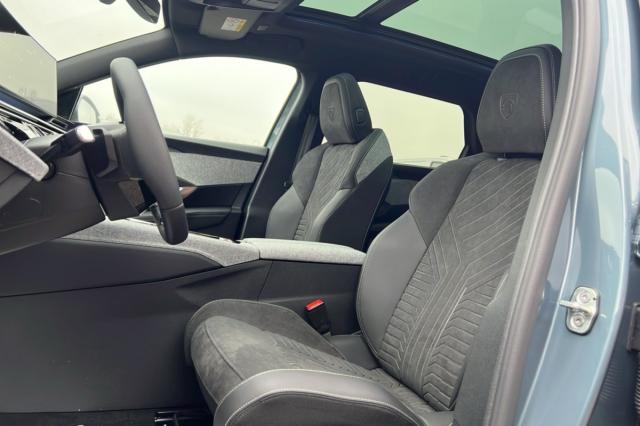 Peugeot 5008 image 3