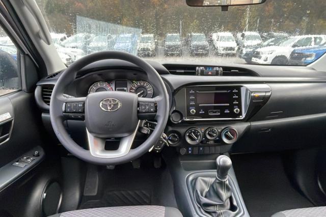 Toyota Hilux image 6