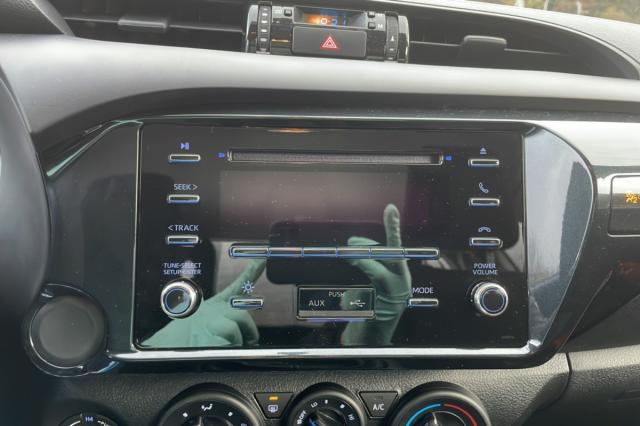 Toyota Hilux image 9